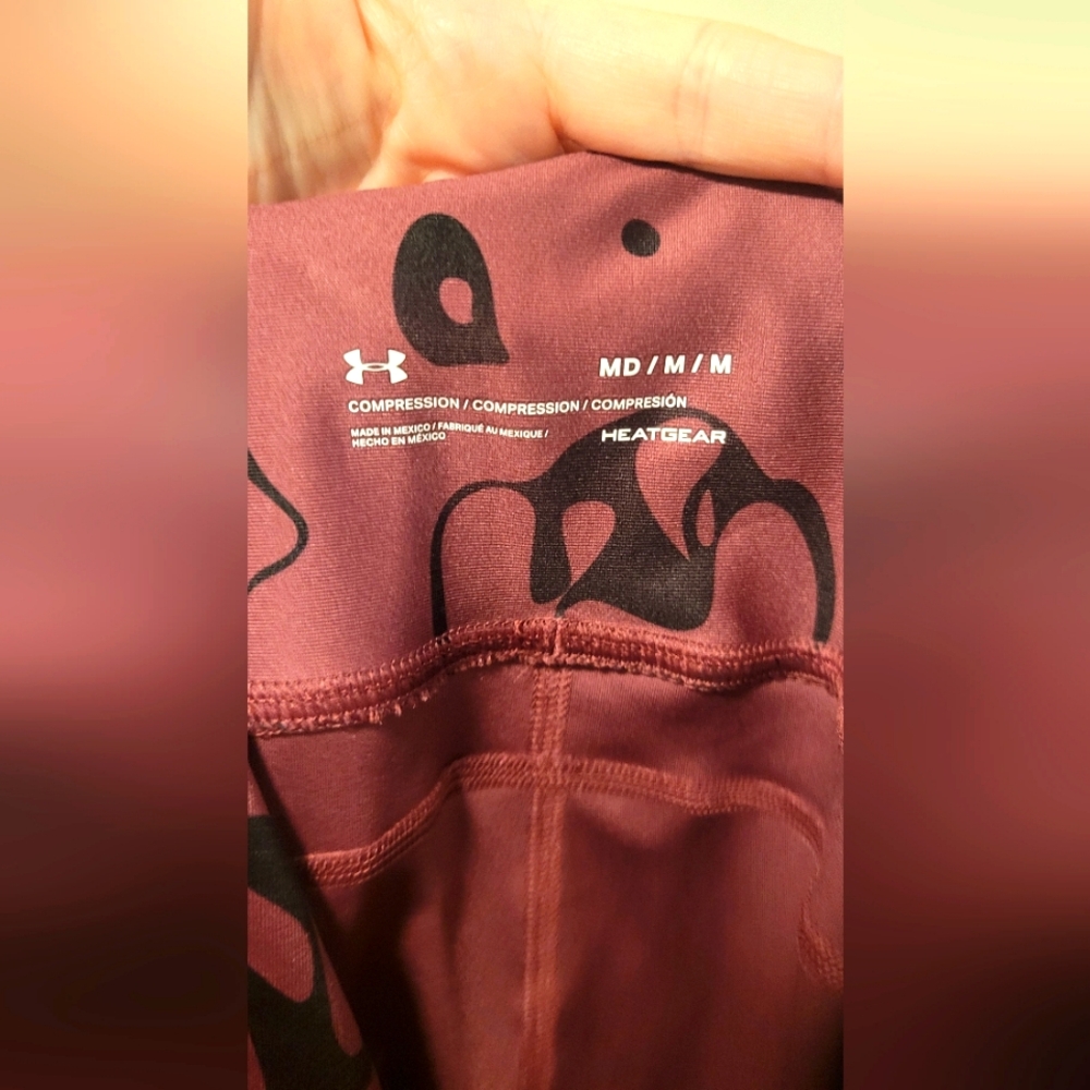 Under Armour Women's Deep Maroon Ankle Crop Ako Print Leggings - Picture 7 of 11